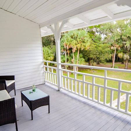 Blue Sky Manor Hotel Interlachen Exterior photo