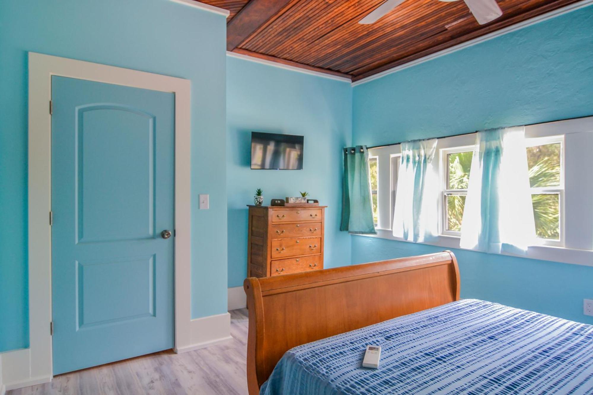 Blue Sky Manor Hotel Interlachen Exterior photo